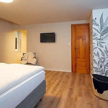 Landart Hotel 3*